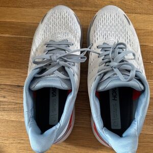 Women’s Hoka Clifton 9. Size 9. Only worn a few times. Excellent condition.